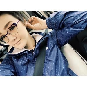 Meet your Posher, Hannah